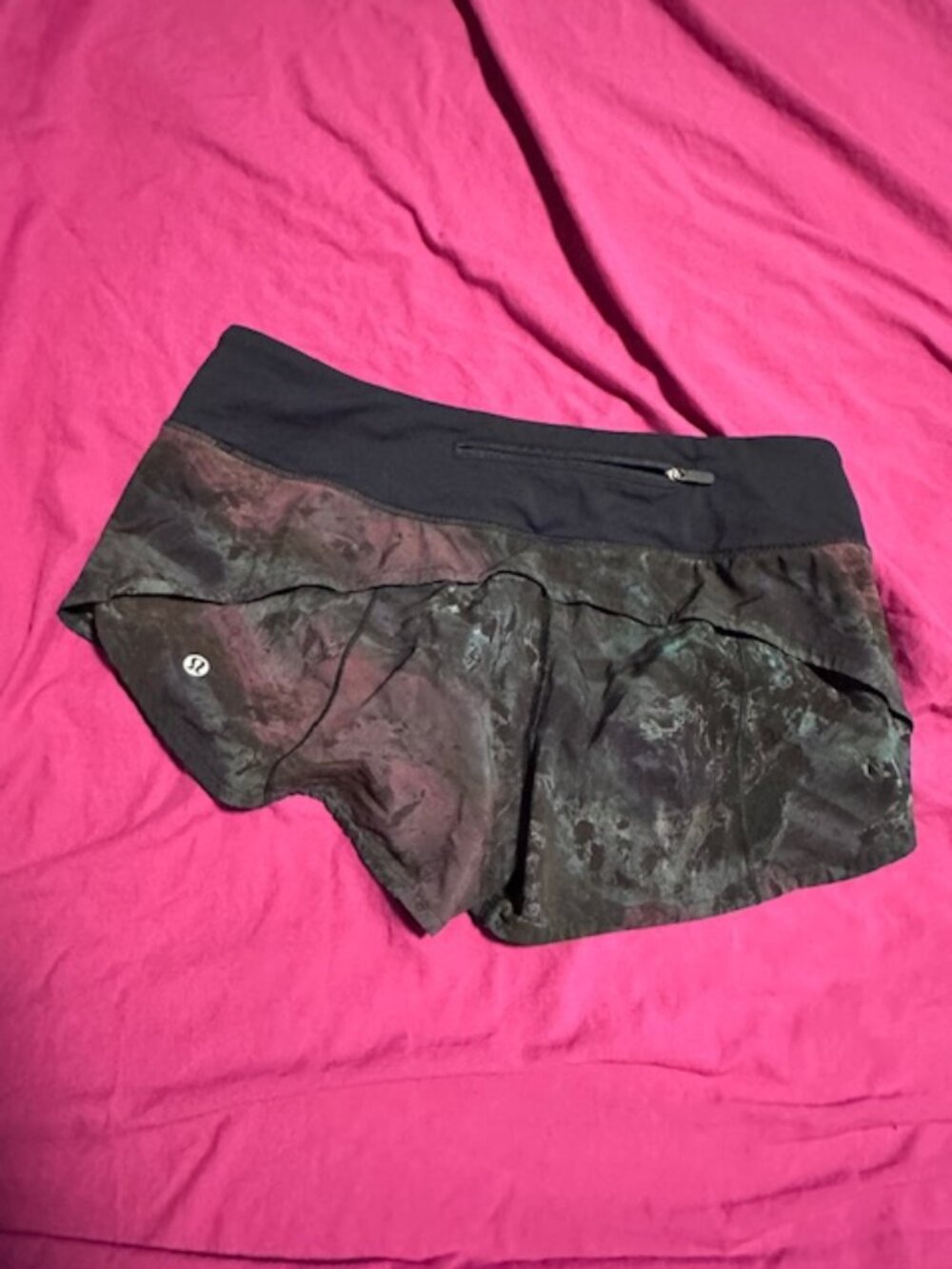 Lululemon radiant multi speed shorts size 6
